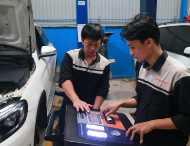 Thay Dầu Hộp Số Tuần Hoàn